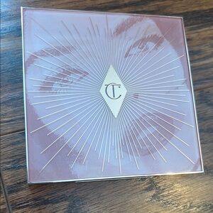 Charlotte Tilbury Nudegasm face palette